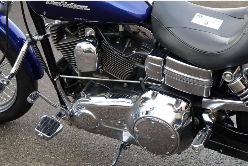Μοτοσικλέτα Harley-Davidson Dyna Street Bob: φωτογραφία 15