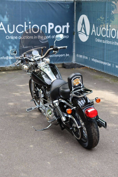 Harley-Davidson Dyna Super Glide Custom - Μοτοσικλέτα: φωτογραφία 4 Harley-Davidson Dyna Super Glide Custom - Μοτοσικλέτα: φωτογραφία 4