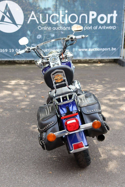 Harley-Davidson Heritage Softail Classic - Μοτοσικλέτα: φωτογραφία 5 Harley-Davidson Heritage Softail Classic - Μοτοσικλέτα: φωτογραφία 5