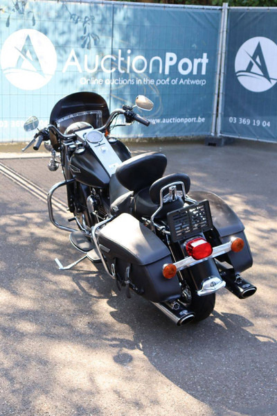 Harley-Davidson Road King Classic Touring - Μοτοσικλέτα: φωτογραφία 4 Harley-Davidson Road King Classic Touring - Μοτοσικλέτα: φωτογραφία 4