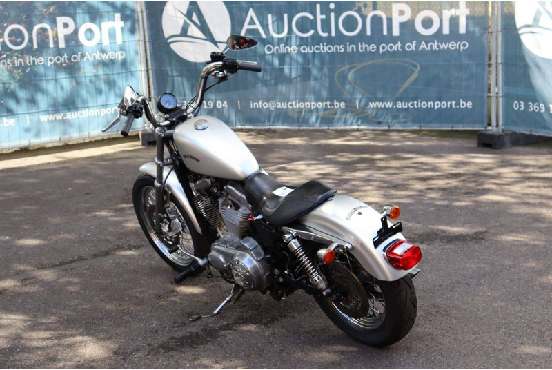 Harley-Davidson Sportster XL 883 Roadster - Μοτοσικλέτα: φωτογραφία 4 Harley-Davidson Sportster XL 883 Roadster - Μοτοσικλέτα: φωτογραφία 4