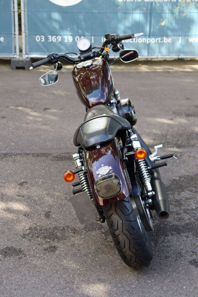 Harley-Davidson Sportster XL883 Super Low - Μοτοσικλέτα: φωτογραφία 5 Harley-Davidson Sportster XL883 Super Low - Μοτοσικλέτα: φωτογραφία 5