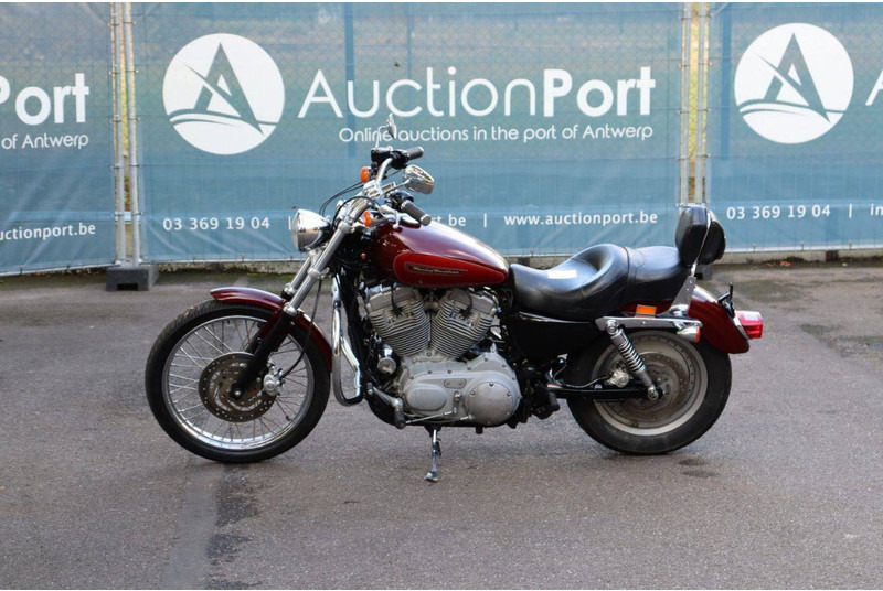Harley-Davidson Sportster XL883 - Μοτοσικλέτα: φωτογραφία 1 Harley-Davidson Sportster XL883 - Μοτοσικλέτα: φωτογραφία 1