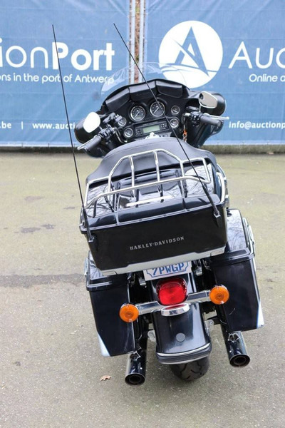 Harley-Davidson Ultra Classic - Μοτοσικλέτα: φωτογραφία 5 Harley-Davidson Ultra Classic - Μοτοσικλέτα: φωτογραφία 5