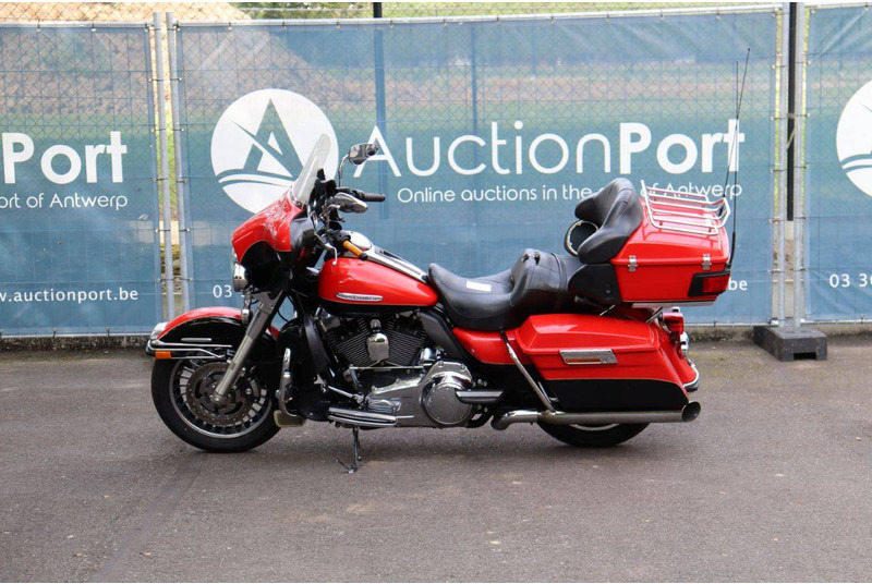 Harley-Davidson Ultra Classic - Μοτοσικλέτα: φωτογραφία 2 Harley-Davidson Ultra Classic - Μοτοσικλέτα: φωτογραφία 2