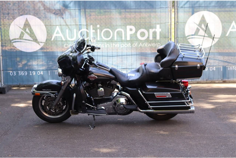 Harley-Davidson Ultra Classic - Μοτοσικλέτα: φωτογραφία 2 Harley-Davidson Ultra Classic - Μοτοσικλέτα: φωτογραφία 2