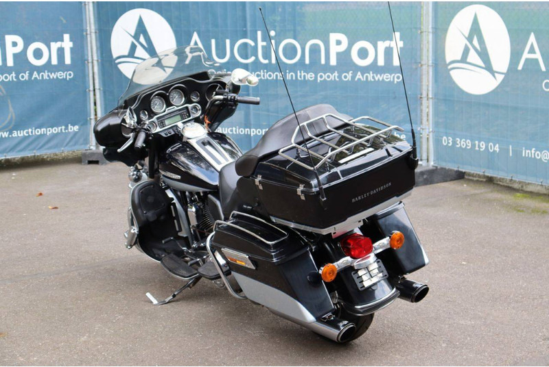 Harley-Davidson Ultra Classic - Μοτοσικλέτα: φωτογραφία 4 Harley-Davidson Ultra Classic - Μοτοσικλέτα: φωτογραφία 4