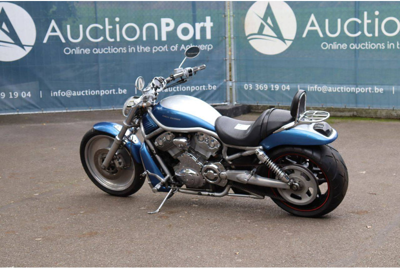 Harley-Davidson V-ROD VRSC - Μοτοσικλέτα: φωτογραφία 3 Harley-Davidson V-ROD VRSC - Μοτοσικλέτα: φωτογραφία 3