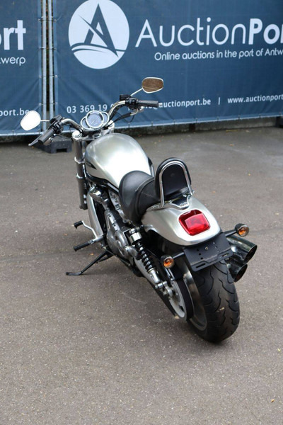 Harley-Davidson V-Rod VRSC - Μοτοσικλέτα: φωτογραφία 4 Harley-Davidson V-Rod VRSC - Μοτοσικλέτα: φωτογραφία 4