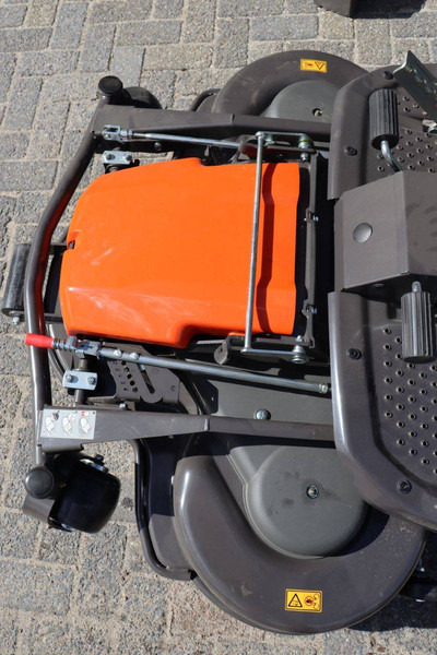 Νέα Χλοοκοπτικό Husqvarna P524X EFI: φωτογραφία 13 Νέα Χλοοκοπτικό Husqvarna P524X EFI: φωτογραφία 13