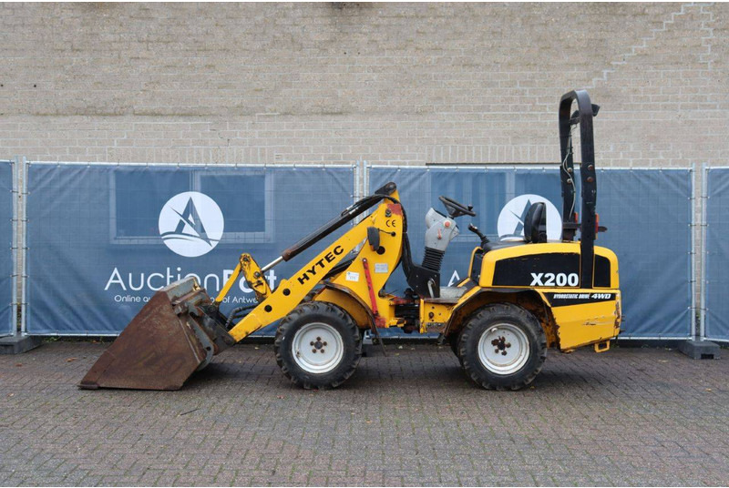 Hytec X200 - Ελαστιχοφόρος φορτωτής: φωτογραφία 2 Hytec X200 - Ελαστιχοφόρος φορτωτής: φωτογραφία 2