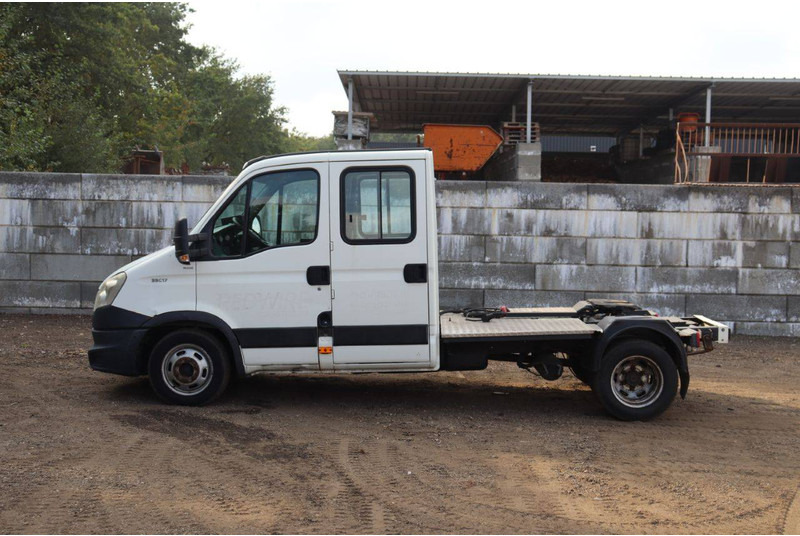 Iveco Daily 35C17 35C17 - Φορτηγό κόφα: φωτογραφία 2 Iveco Daily 35C17 35C17 - Φορτηγό κόφα: φωτογραφία 2