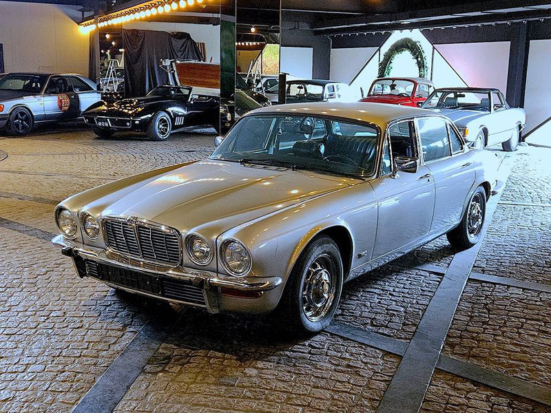 Jaguar XJ (series II) 4.2 Automatic - Λιμουζίνα/ Sedan: φωτογραφία 1 Jaguar XJ (series II) 4.2 Automatic - Λιμουζίνα/ Sedan: φωτογραφία 1