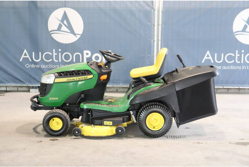 John Deere X166R - Χλοοκοπτικό: φωτογραφία 2 John Deere X166R - Χλοοκοπτικό: φωτογραφία 2