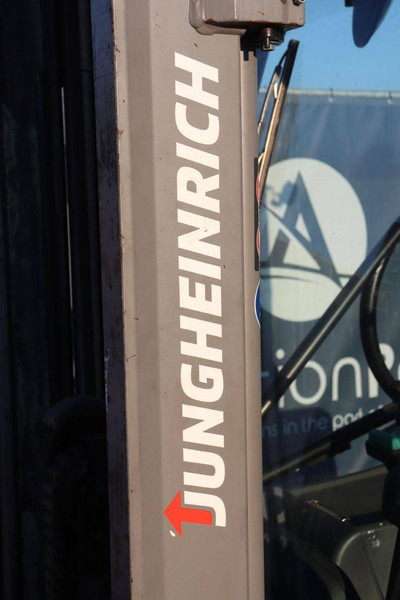 Ηλεκτροκίνητο περονοφόρο Jungheinrich EFG 316: φωτογραφία 13