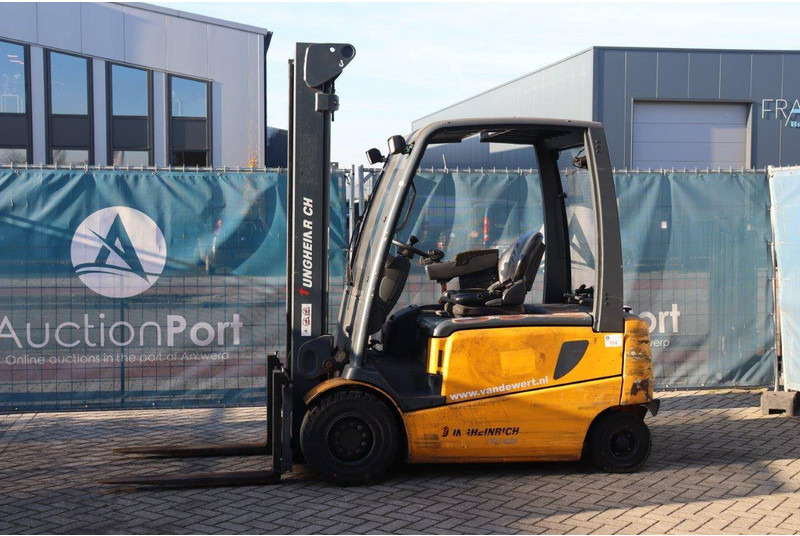 Jungheinrich EFG 430 - Ηλεκτροκίνητο περονοφόρο: φωτογραφία 1 Jungheinrich EFG 430 - Ηλεκτροκίνητο περονοφόρο: φωτογραφία 1