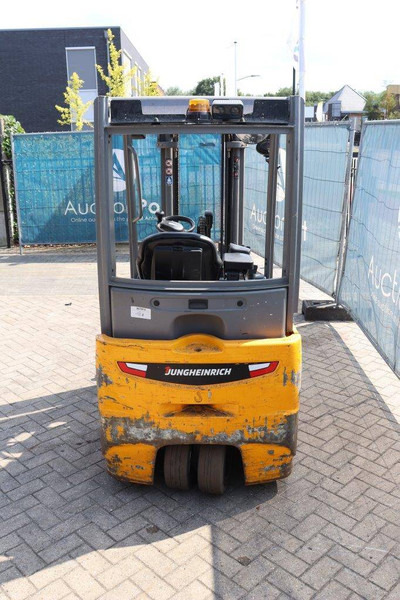 Jungheinrich EFG215 - Ηλεκτροκίνητο περονοφόρο: φωτογραφία 4 Jungheinrich EFG215 - Ηλεκτροκίνητο περονοφόρο: φωτογραφία 4
