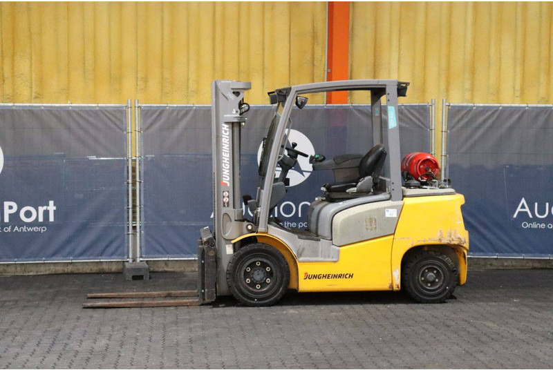 Jungheinrich TFG 425 - Υγραεριοκίνητο περονοφόρο: φωτογραφία 1 Jungheinrich TFG 425 - Υγραεριοκίνητο περονοφόρο: φωτογραφία 1