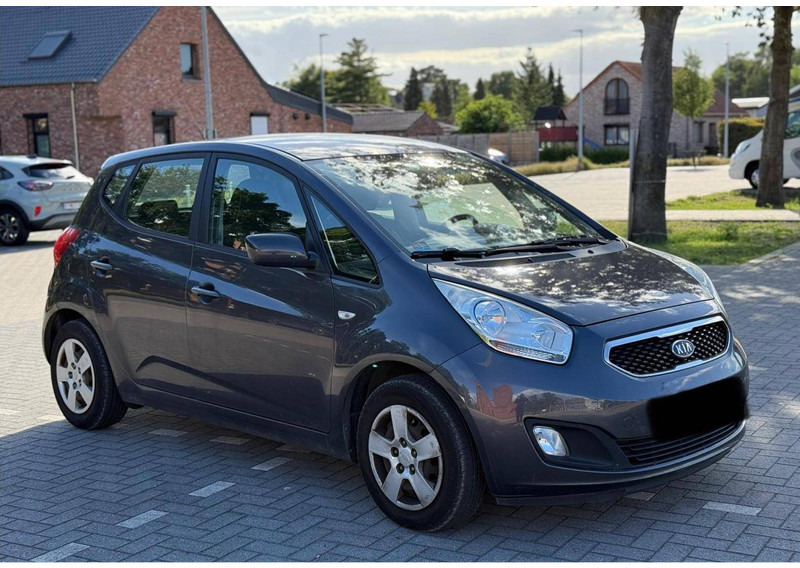 Kia Venga (I) 1.4 CVVT - Λιμουζίνα/ Sedan: φωτογραφία 4 Kia Venga (I) 1.4 CVVT - Λιμουζίνα/ Sedan: φωτογραφία 4