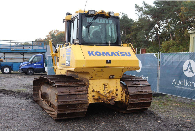 Komatsu D65PX-17 - Μπουλντόζα: φωτογραφία 4 Komatsu D65PX-17 - Μπουλντόζα: φωτογραφία 4