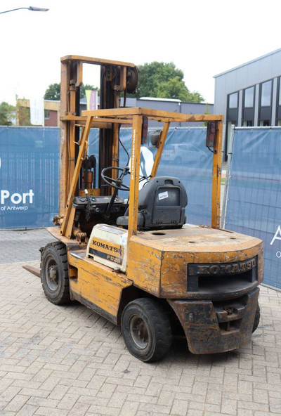 Komatsu FD-25-8 - Πετρελαιοκίνητο περονοφόρο: φωτογραφία 4 Komatsu FD-25-8 - Πετρελαιοκίνητο περονοφόρο: φωτογραφία 4