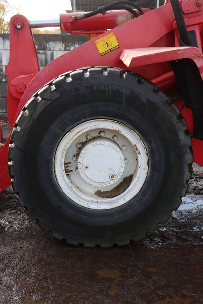 Ελαστιχοφόρος φορτωτής Komatsu WA 270-3: φωτογραφία 15