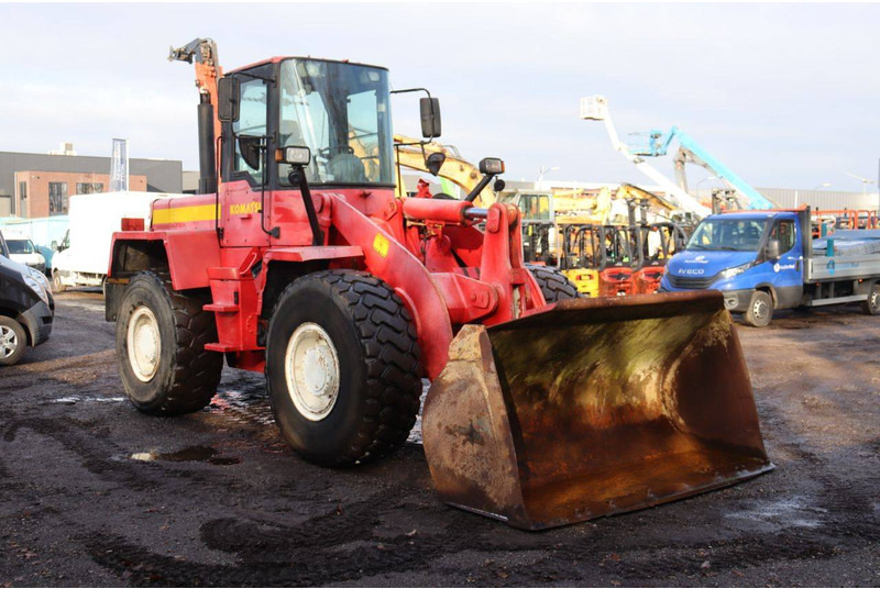 Ελαστιχοφόρος φορτωτής Komatsu WA 270-3: φωτογραφία 7