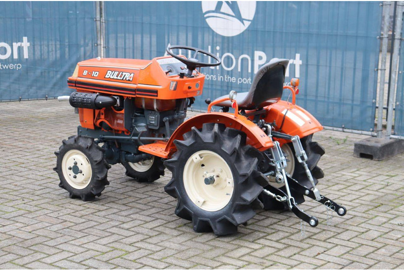 Kubota B5001 - Τρακτέρ: φωτογραφία 3 Kubota B5001 - Τρακτέρ: φωτογραφία 3