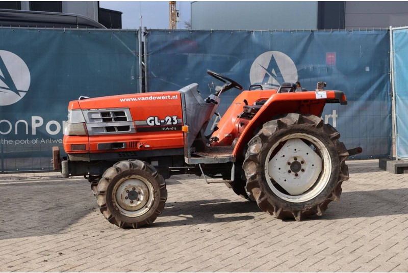 Kubota GL-23 - Τρακτέρ: φωτογραφία 1 Kubota GL-23 - Τρακτέρ: φωτογραφία 1