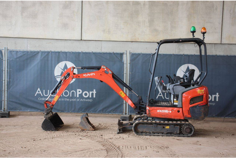 Kubota KX016-4 - Μίνι εκσκαφέας: φωτογραφία 2 Kubota KX016-4 - Μίνι εκσκαφέας: φωτογραφία 2