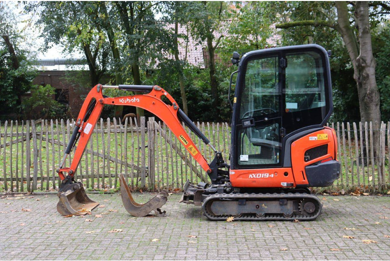 Kubota KX019-4 - Μίνι εκσκαφέας: φωτογραφία 2 Kubota KX019-4 - Μίνι εκσκαφέας: φωτογραφία 2