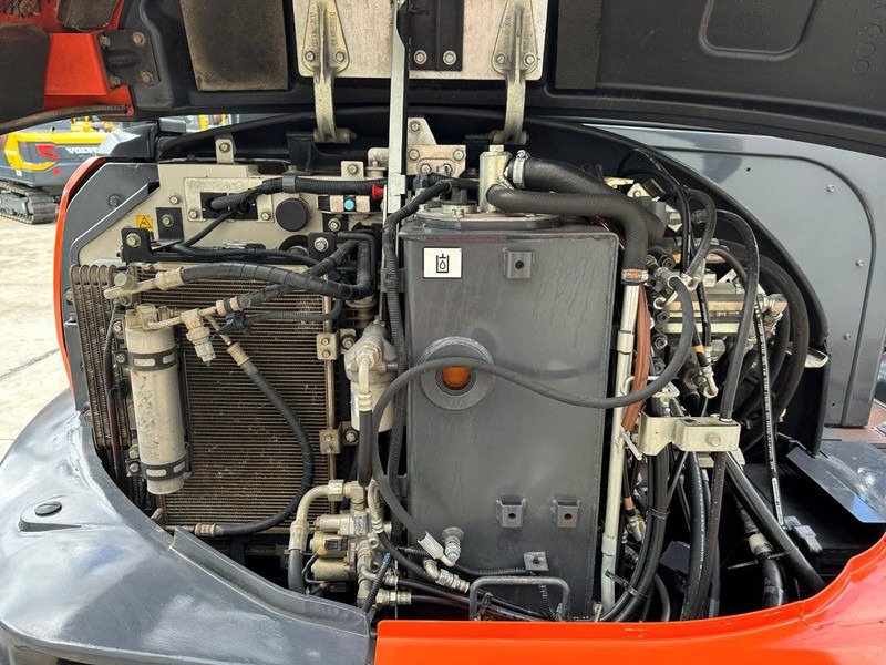 Ερπυστριοφόρος εκσκαφέας Kubota KX165-5: φωτογραφία 15