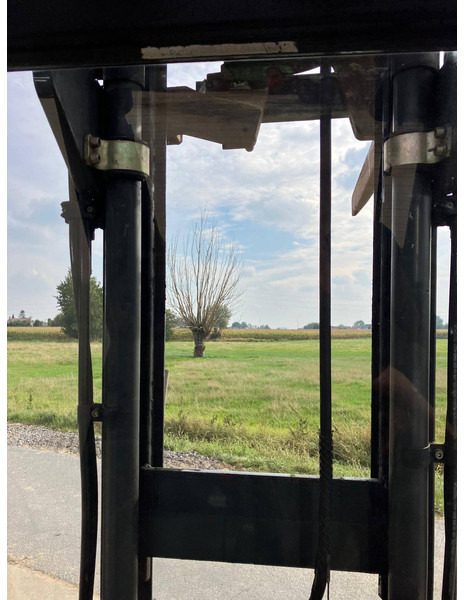 Πετρελαιοκίνητο περονοφόρο Linde H25D-02: φωτογραφία 17