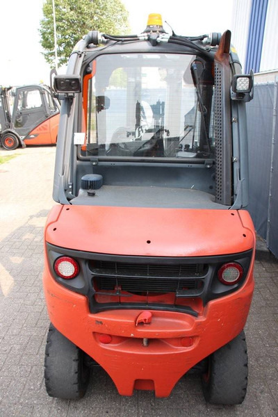 Linde H2X393 - Πετρελαιοκίνητο περονοφόρο: φωτογραφία 4 Linde H2X393 - Πετρελαιοκίνητο περονοφόρο: φωτογραφία 4