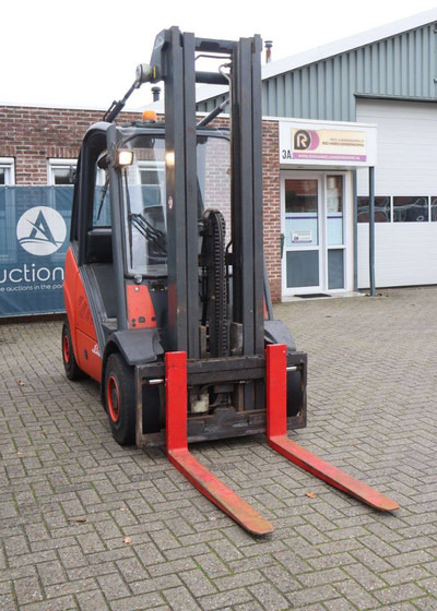 Πετρελαιοκίνητο περονοφόρο Linde H35D-01: φωτογραφία 7 Πετρελαιοκίνητο περονοφόρο Linde H35D-01: φωτογραφία 7