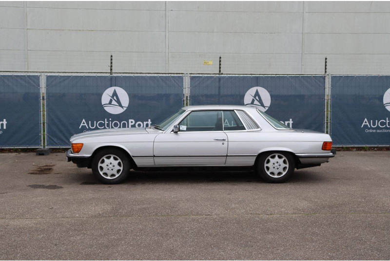 Mercedes-Benz 300-serie 380 SLC - Λιμουζίνα/ Sedan: φωτογραφία 2 Mercedes-Benz 300-serie 380 SLC - Λιμουζίνα/ Sedan: φωτογραφία 2
