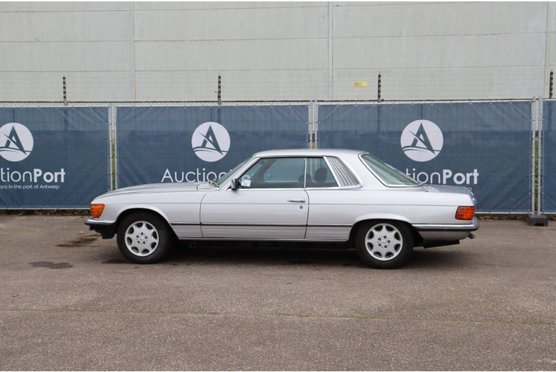 Mercedes-Benz 300-serie 380 SLC - Λιμουζίνα/ Sedan: φωτογραφία 3 Mercedes-Benz 300-serie 380 SLC - Λιμουζίνα/ Sedan: φωτογραφία 3