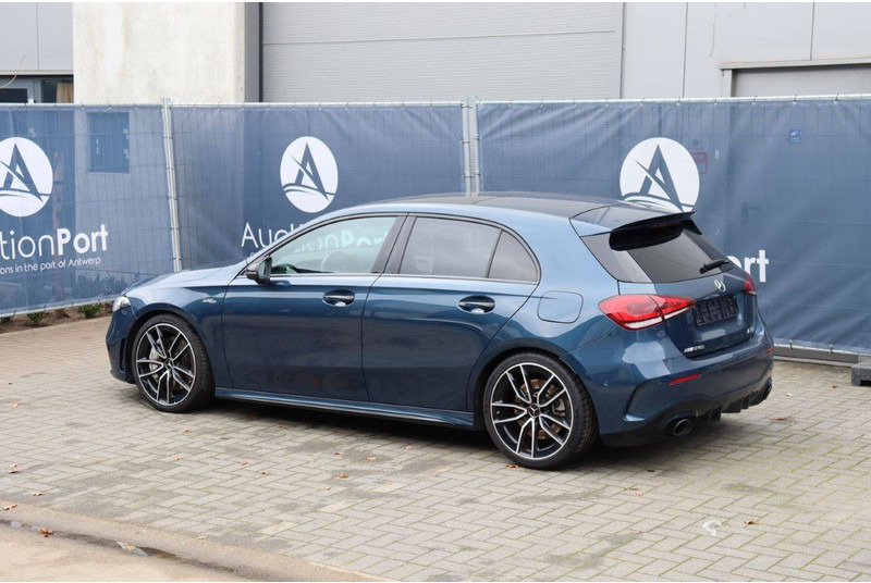 Mercedes-Benz A-Klasse 35 AMG Hatchback - Λιμουζίνα/ Sedan: φωτογραφία 3 Mercedes-Benz A-Klasse 35 AMG Hatchback - Λιμουζίνα/ Sedan: φωτογραφία 3