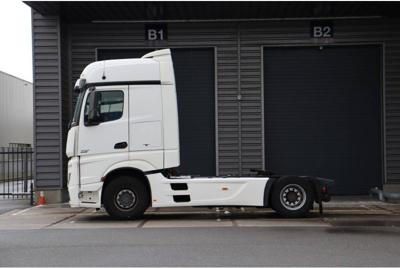 Mercedes-Benz Actros - Φορτηγό σασί: φωτογραφία 2 Mercedes-Benz Actros - Φορτηγό σασί: φωτογραφία 2