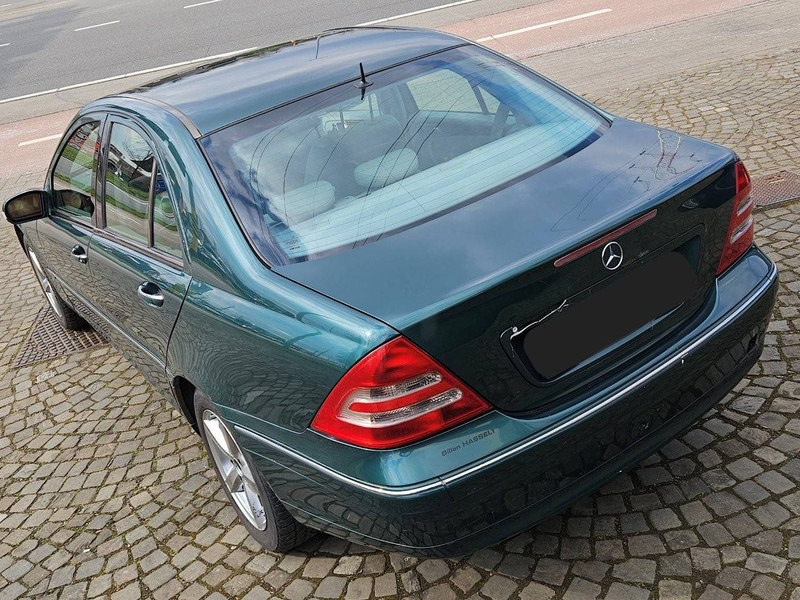 Mercedes-Benz C-Klasse (W203) _ 220 CDI Automatic - Αυτοκίνητο: φωτογραφία 2 Mercedes-Benz C-Klasse (W203) _ 220 CDI Automatic - Αυτοκίνητο: φωτογραφία 2