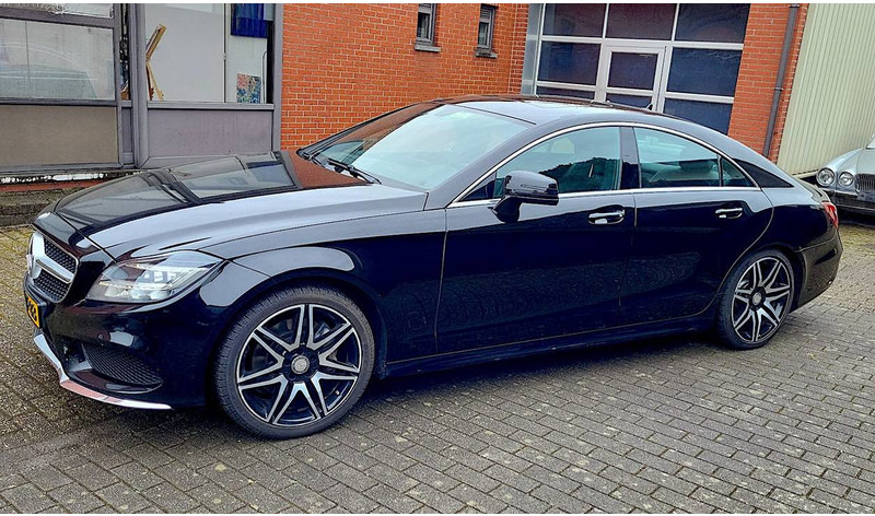 Mercedes-Benz CLS-Klasse 350 BlueTec AMG-Line - Λιμουζίνα/ Sedan: φωτογραφία 1 Mercedes-Benz CLS-Klasse 350 BlueTec AMG-Line - Λιμουζίνα/ Sedan: φωτογραφία 1