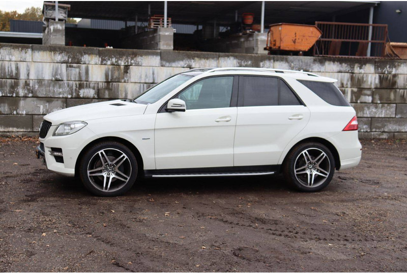 Mercedes-Benz ML350 - Λιμουζίνα/ Sedan: φωτογραφία 1 Mercedes-Benz ML350 - Λιμουζίνα/ Sedan: φωτογραφία 1