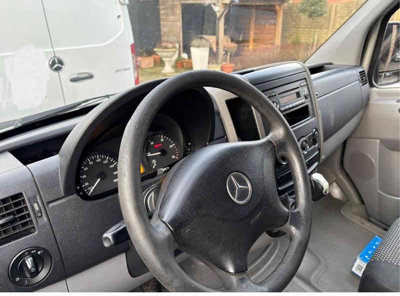Mercedes-Benz Sprinter (II) 315 CDI - Βαν: φωτογραφία 3 Mercedes-Benz Sprinter (II) 315 CDI - Βαν: φωτογραφία 3