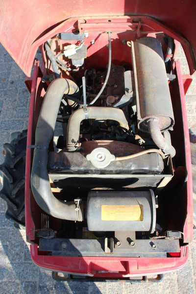 Τρακτέρ Mitsubishi MT165: φωτογραφία 19