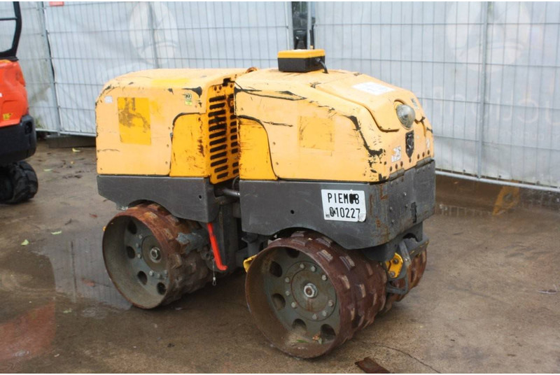 Neuson Roller RT2SC - Οδοστρωτήρας: φωτογραφία 3 Neuson Roller RT2SC - Οδοστρωτήρας: φωτογραφία 3