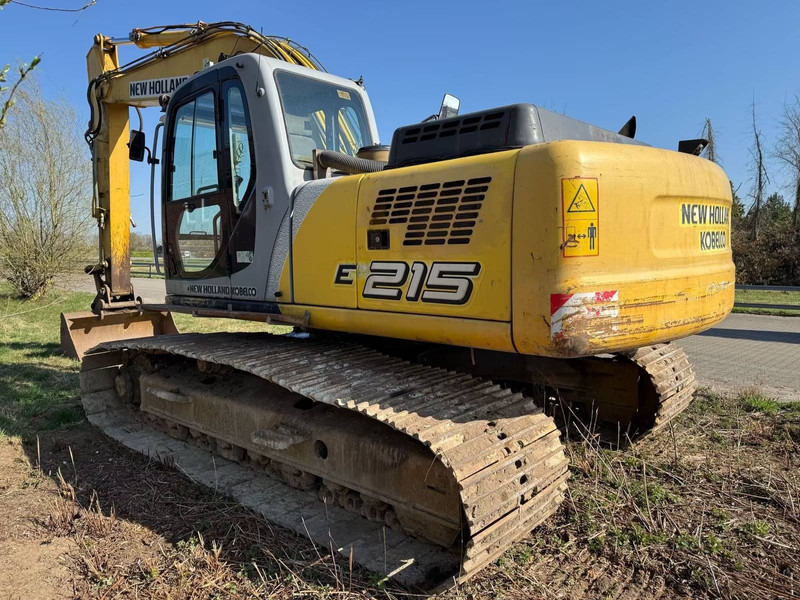 New Holland E215 - Ερπυστριοφόρος εκσκαφέας: φωτογραφία 2 New Holland E215 - Ερπυστριοφόρος εκσκαφέας: φωτογραφία 2