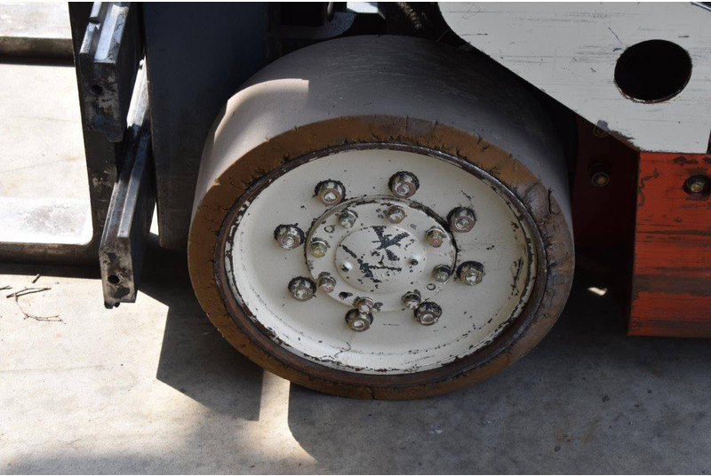 Ηλεκτροκίνητο περονοφόρο Nissan CWP02L25CU: φωτογραφία 13 Ηλεκτροκίνητο περονοφόρο Nissan CWP02L25CU: φωτογραφία 13