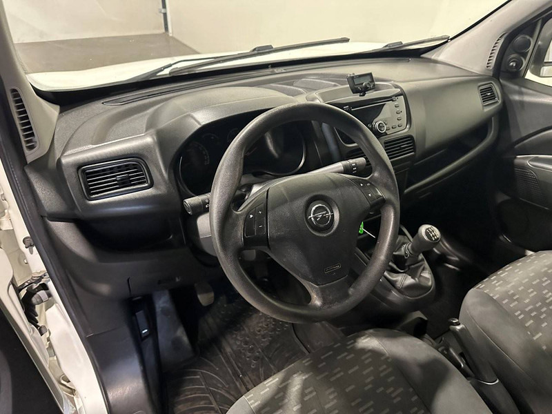 Opel Combo - Βαν: φωτογραφία 5 Opel Combo - Βαν: φωτογραφία 5