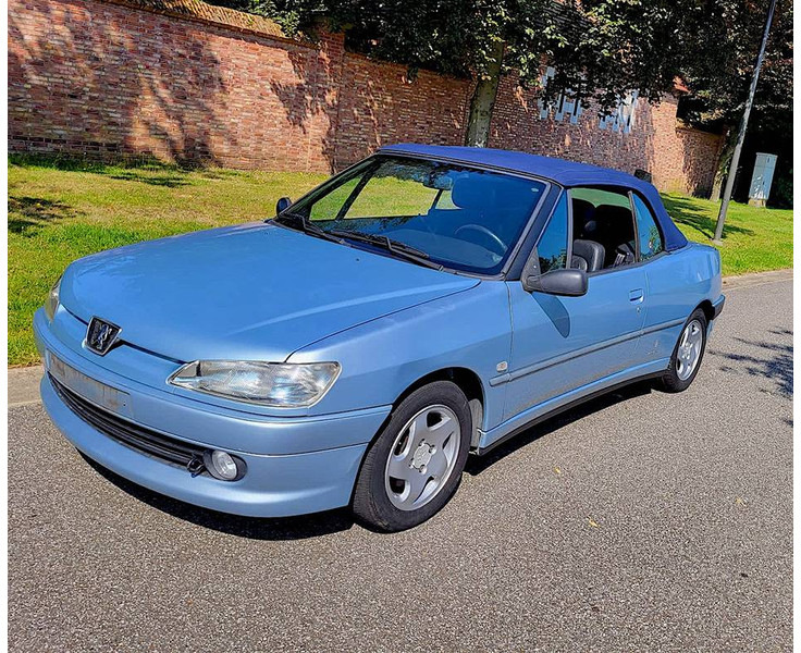 Peugeot 306 Cabriolet 1.6 Automatic - Λιμουζίνα/ Sedan: φωτογραφία 1 Peugeot 306 Cabriolet 1.6 Automatic - Λιμουζίνα/ Sedan: φωτογραφία 1