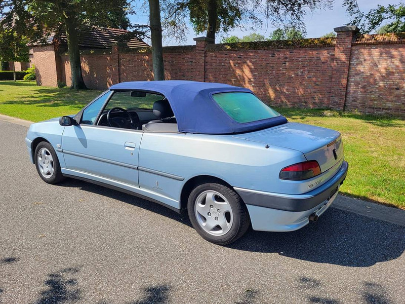Peugeot 306 Cabriolet 1.6 Automatic - Λιμουζίνα/ Sedan: φωτογραφία 3 Peugeot 306 Cabriolet 1.6 Automatic - Λιμουζίνα/ Sedan: φωτογραφία 3